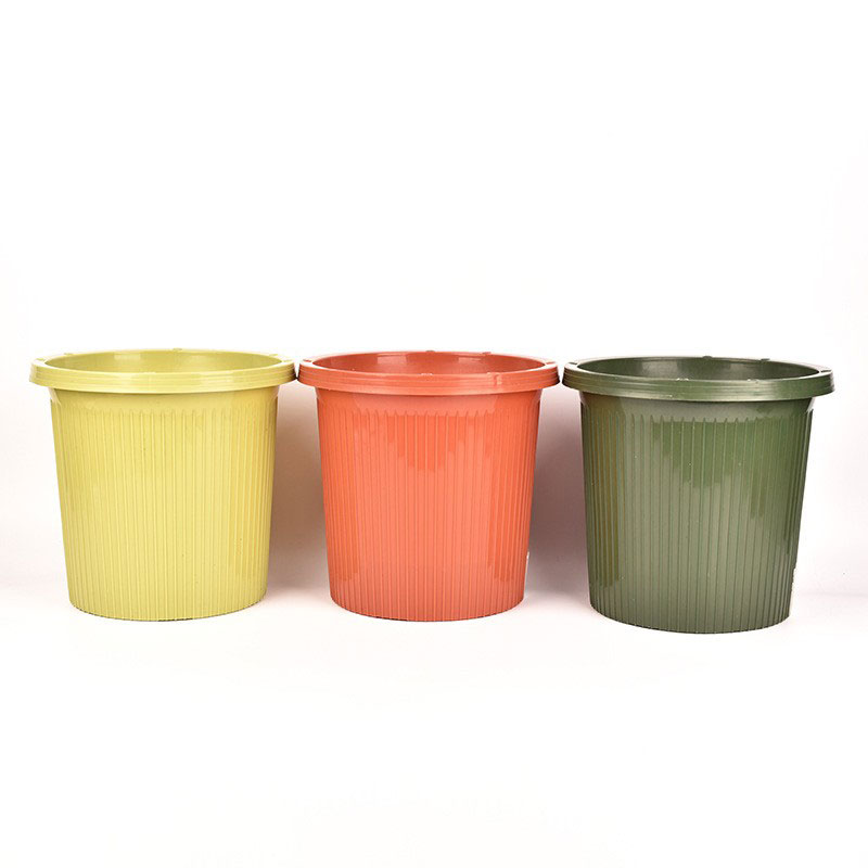 Round Vegetable Pot